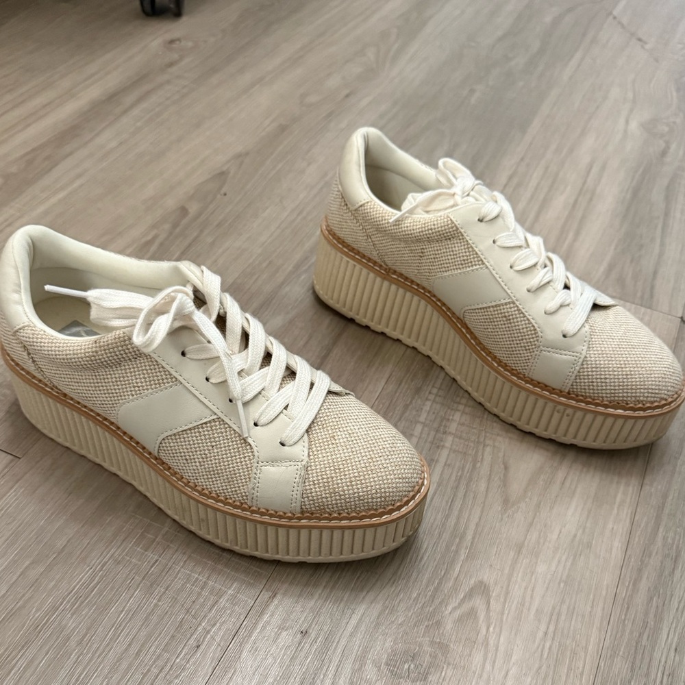 DV by Dolce Vita Women's Bubbles Platform Lace-Up Sneakers